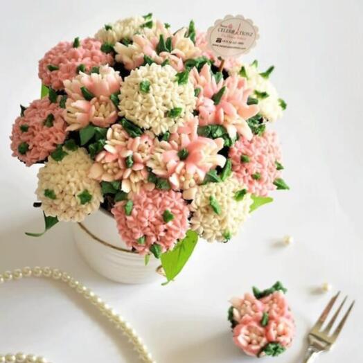 Chic Pink Cupcake Bouquet