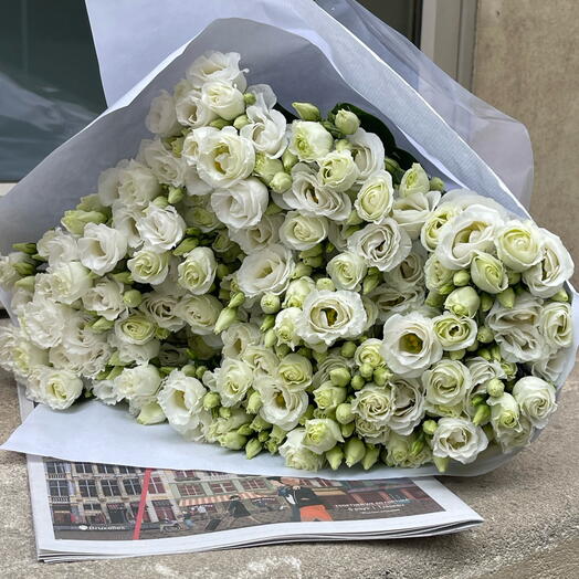 Lisianthius white 19 stems