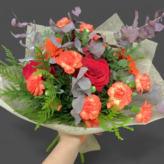 Rosas con clavel y gerberas