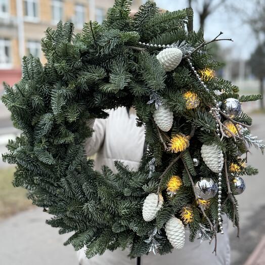 Рождественский венок из нобилиса