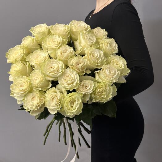 Монобукет из 25 белых роз Мондиаль Эквадор