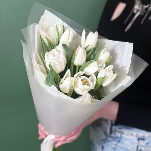 Белые тюльпаны 11 штук
