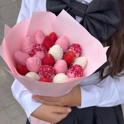 Букет клубника в шоколаде 19 шт на день рождение