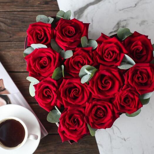 Rosas en una Caja-corazón