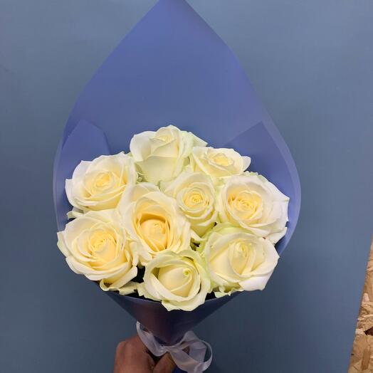 Ramo de 9 rosas blancas 🌹