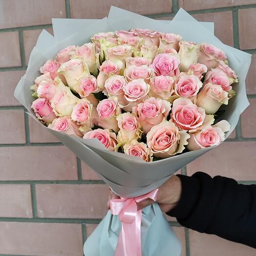 Букет из 45 розовых роз