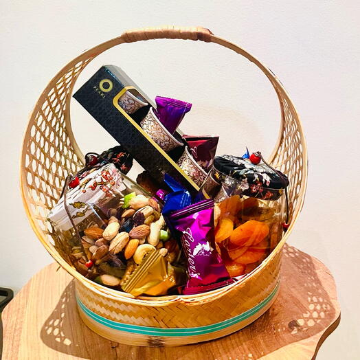 Ramadan Kareem basket