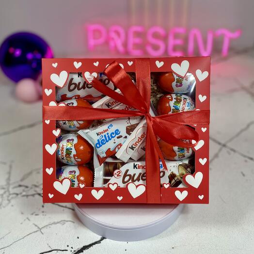 Большой Бокс "Киндер МИКС" красный