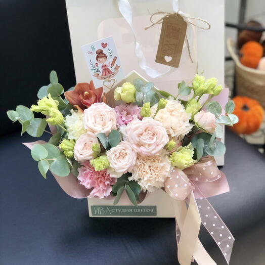 Ива flowers