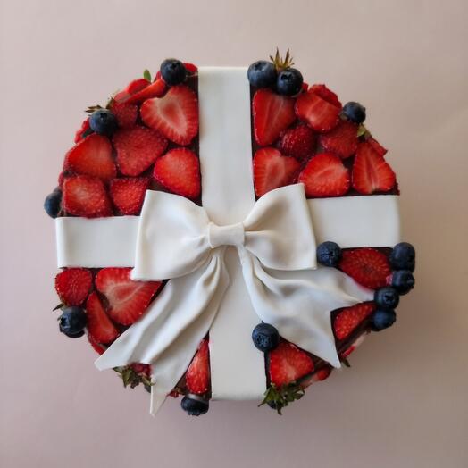 Bright Summer cake (spinach-strawberry-lime)