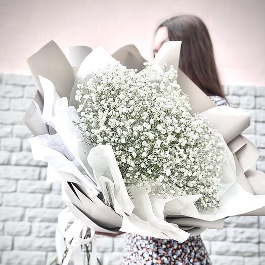 Ramo de gypsophila blanca en paquete a granel