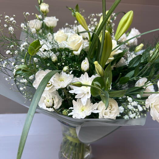 White Mix Bouquet