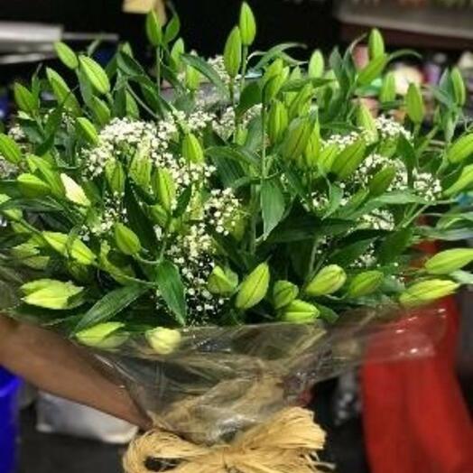15 White Lily Bouquet