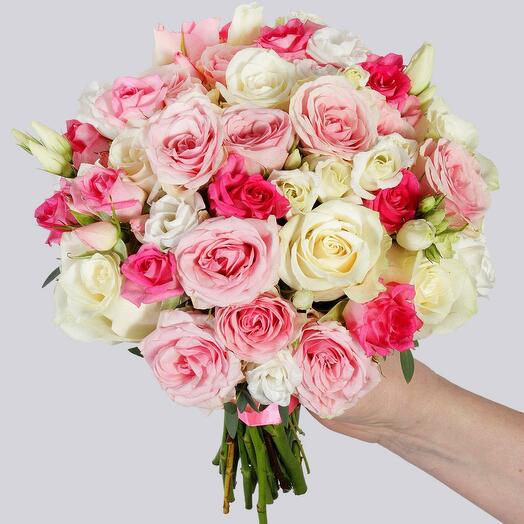 Букет невесты из розовой кустовой розы