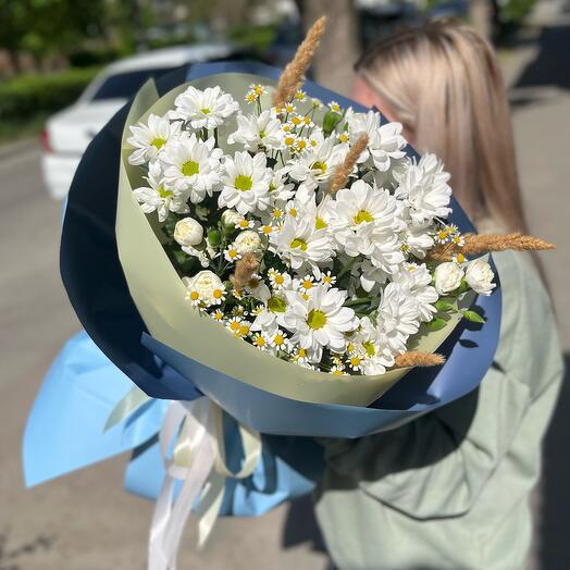 Букет с ромашками