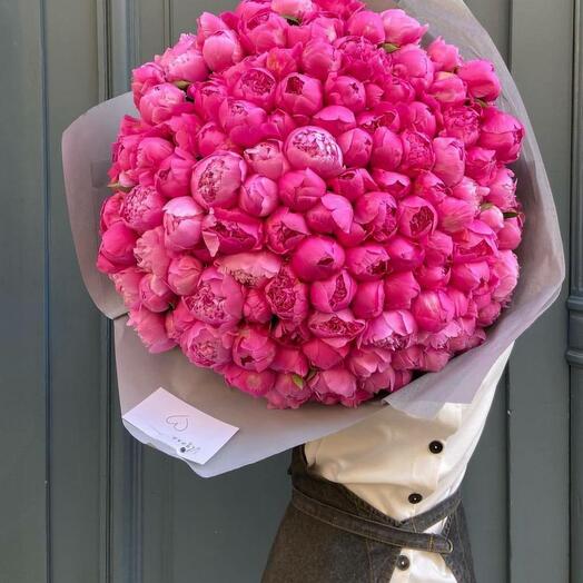 Bouquet of 101 raspberry peonies