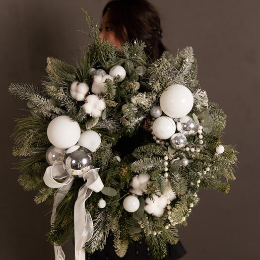 Snowfall Symphony Wreath