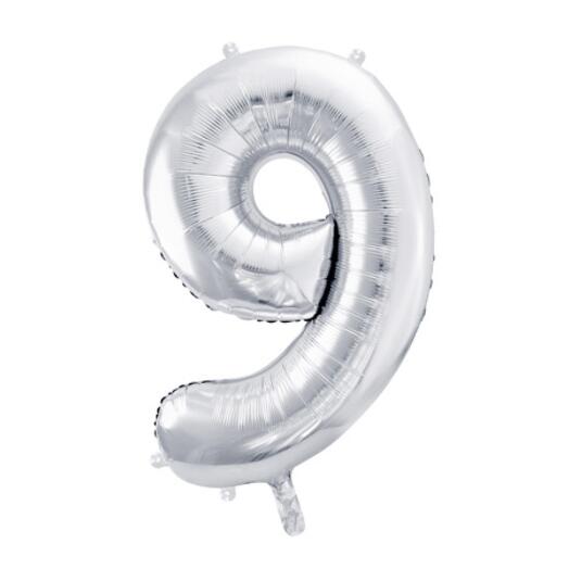 Srebrny foliowy balon w kształcie cyfry 9