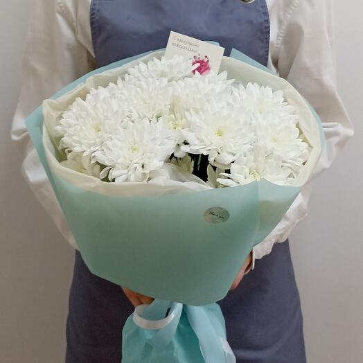 Bouquet of bush chrysanthemums