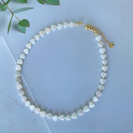 Choker made of natural stones