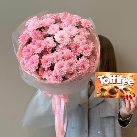 Комбо из 9 веток хризантемы и Тоффифи