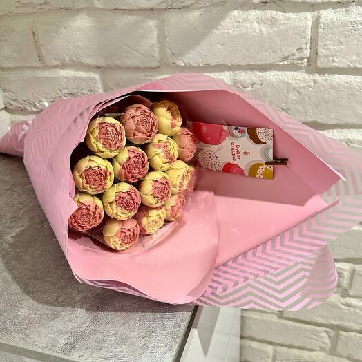 Bouquet of 15 chocolate peonies on February 14th