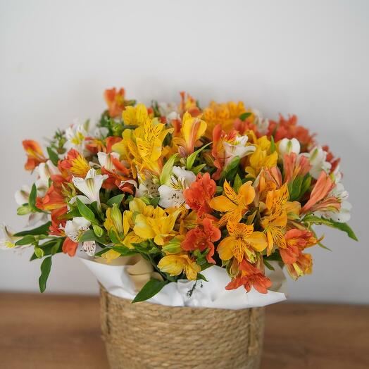 Букет в корзине Sunshine Melody
