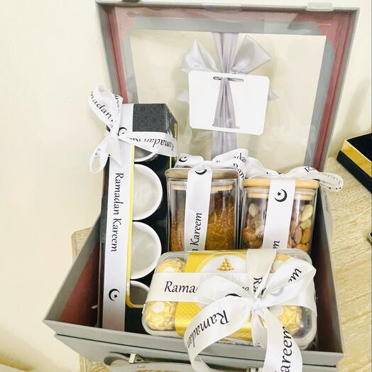 Eid Mubarak gift box