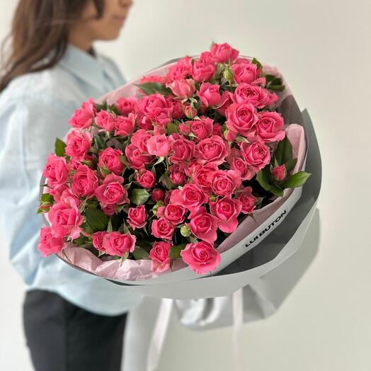 Букет "10 кустовых роз Sofiya"