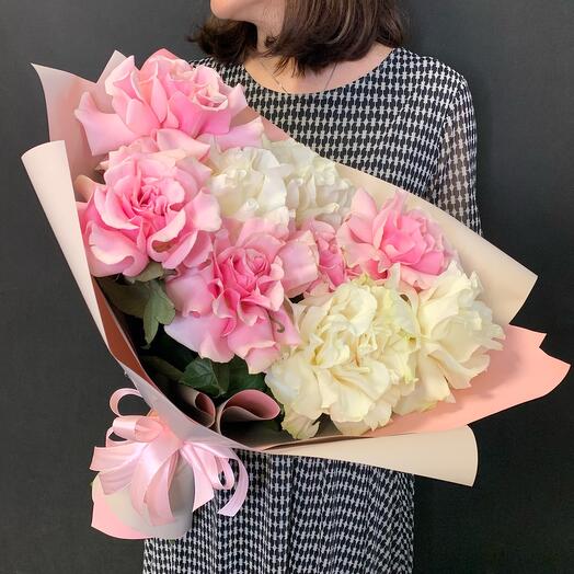9 rosas Rosadas y blancas