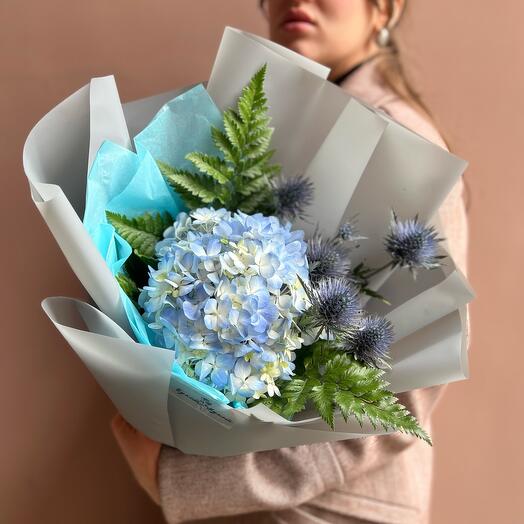 Bouquet "Zenith" (hydrangea, eringium, parrotnik)