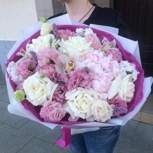Bianca Bouquet
