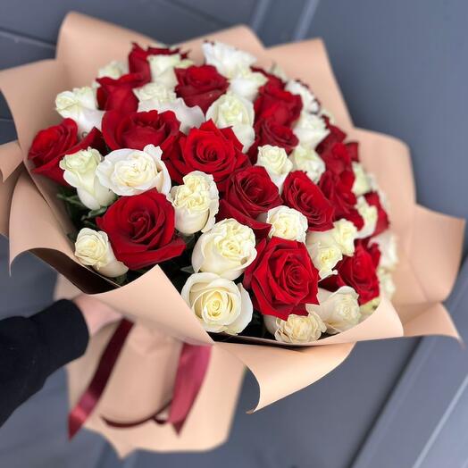 Микс роз из 55 шт