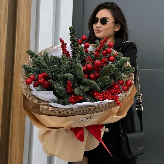 Новогодний букет из нобилиса