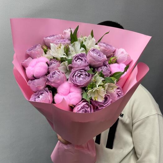 Ramo de autor con algodón y rosas