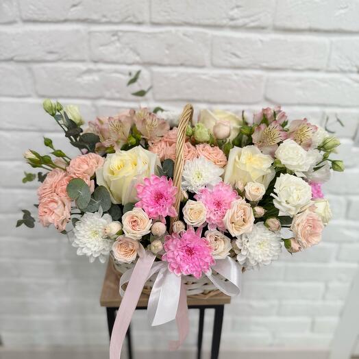 Корзина с цветами🌸