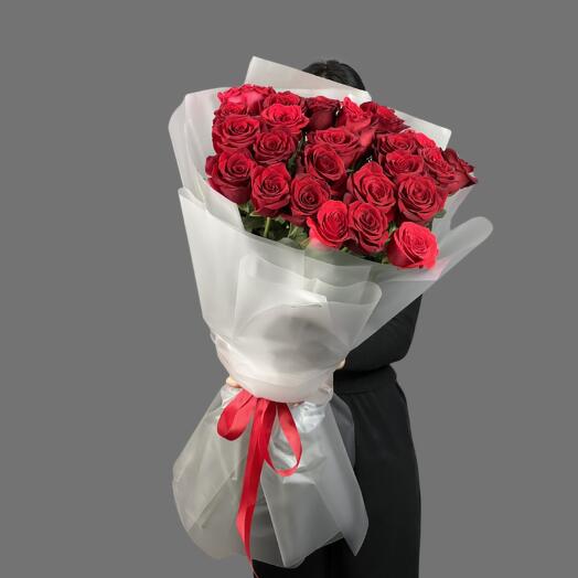 Букет из 25 красных Голландских роз 90 см