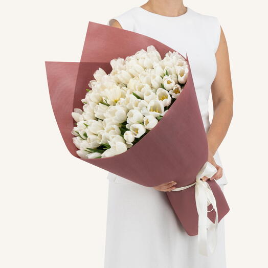 100 White Tulips Bouquet