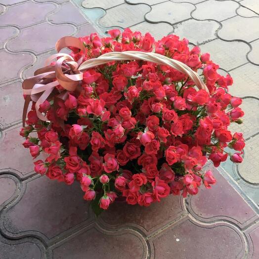 Корзина с цветами
