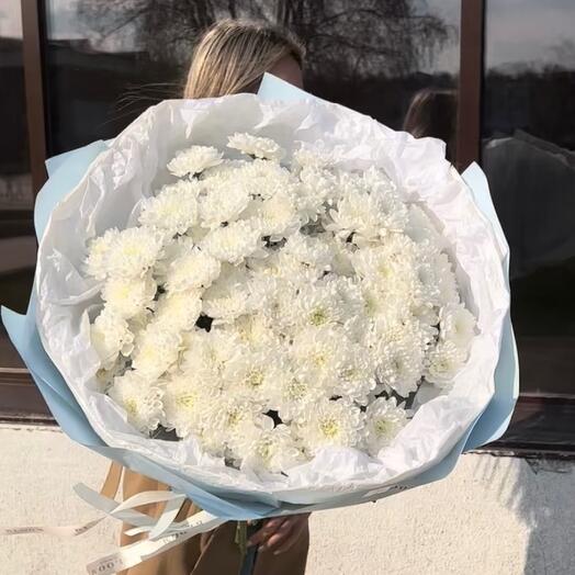 Нежное облако из хризантем