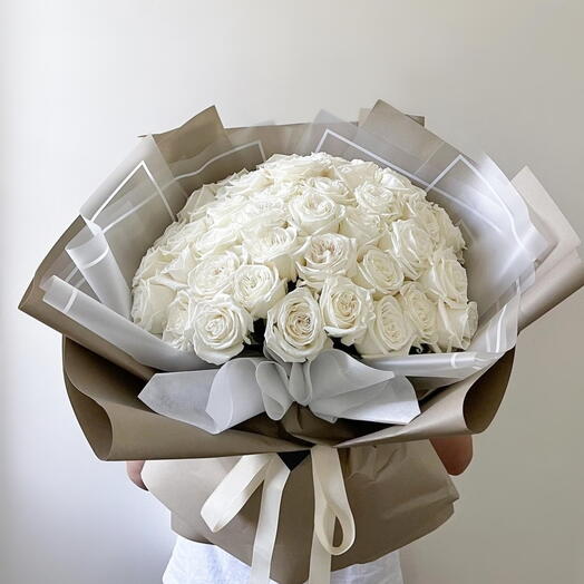 40 White Roses
