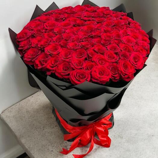 Red roses bouquet