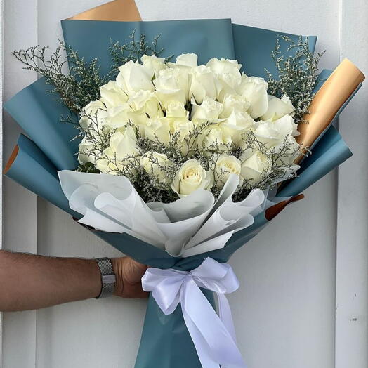 30 White Roses Bouquet - Simply Elegant Floral Arrangement