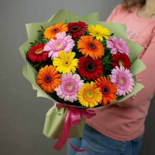 Renkli Neşe: 15 Mini Gerbera Buketi