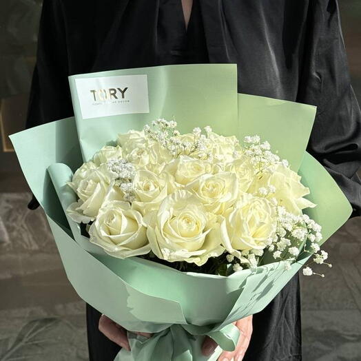 Bouquet of 21 white roses