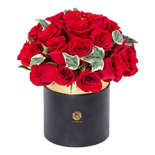 Panama - 25 Red Roses in Black Box