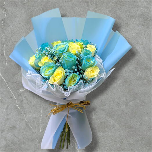 15 Blue and White Roses