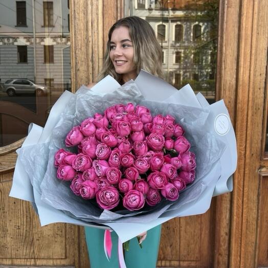 15 sprigs of peony-shaped bush roses Cherry Bombastic