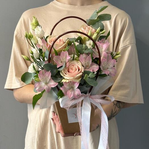 Цветы в сумке 590