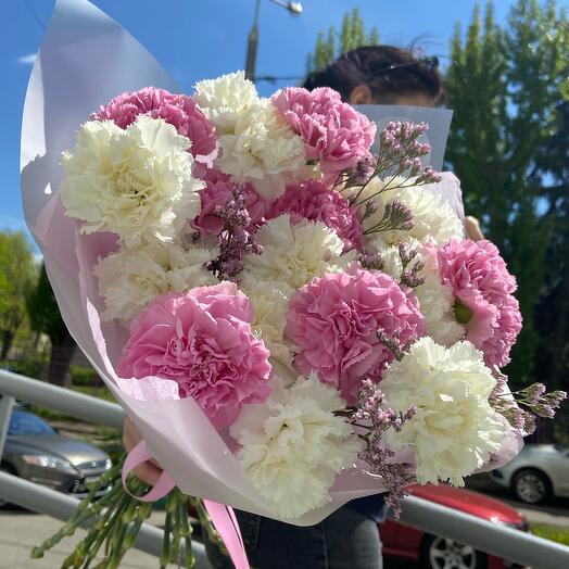 Букет с гвоздиками
